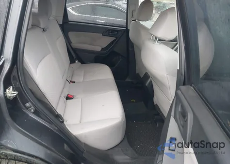 2014 Subaru Forester 2.5I Premium z USA, uszkodzony, nr VIN JF2SJACC3EG448489